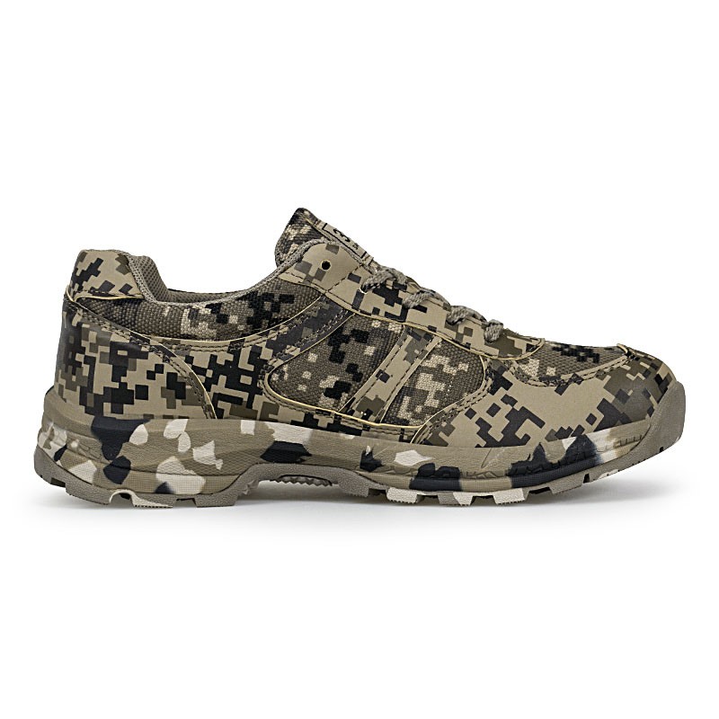 Camouflage climbing shoes