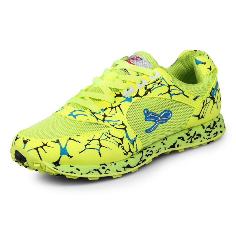 Men's and women's training shoes